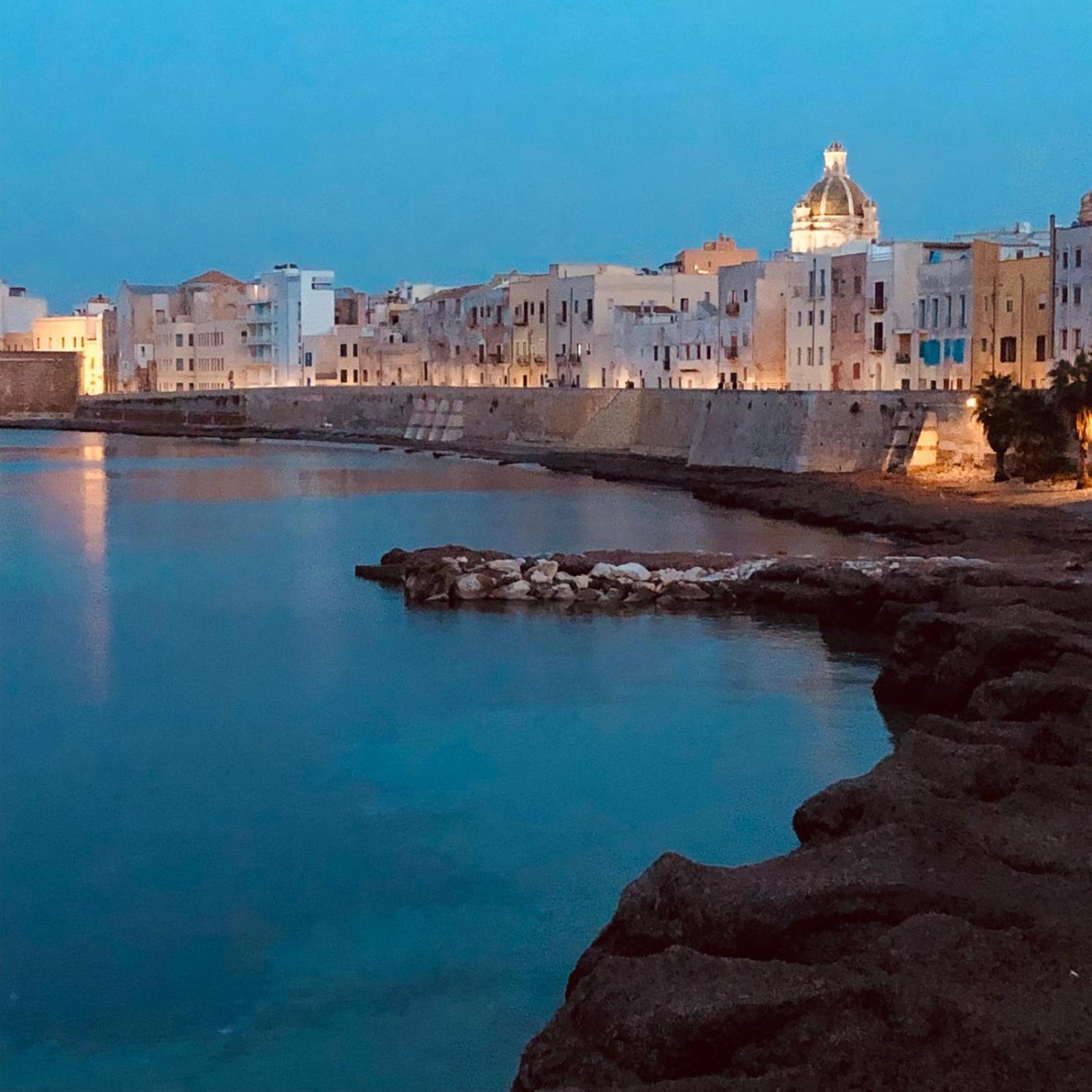 Casa Garibaldi Appartement Trapani Buitenkant foto